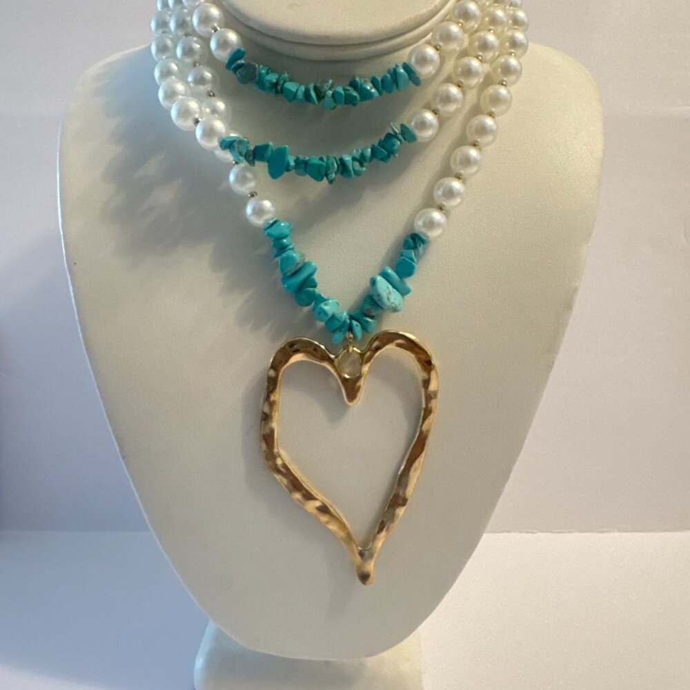 HEART Elegant Statement Necklace – Timeless Chic Style - Picture 8 of 8